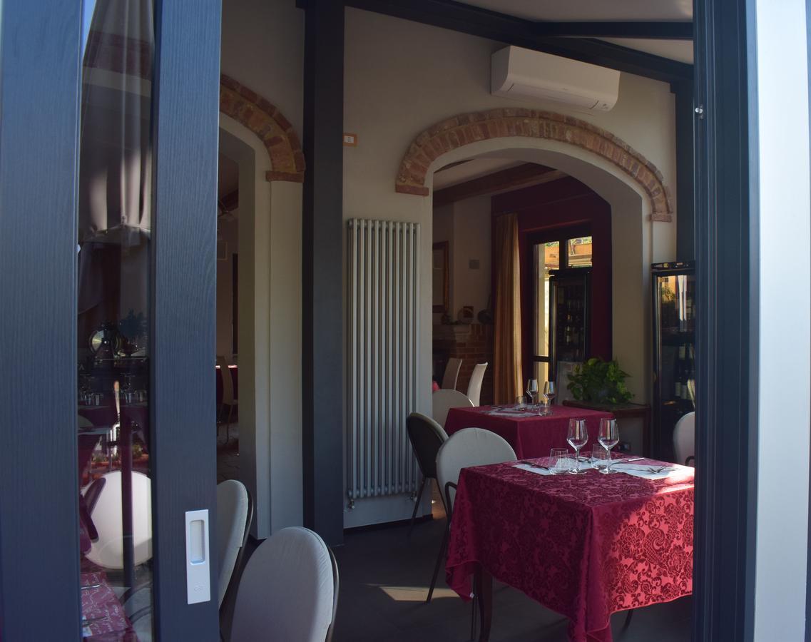 La Crota Ristorante e Camere da Danilo dal 1983 Roddi Esterno foto